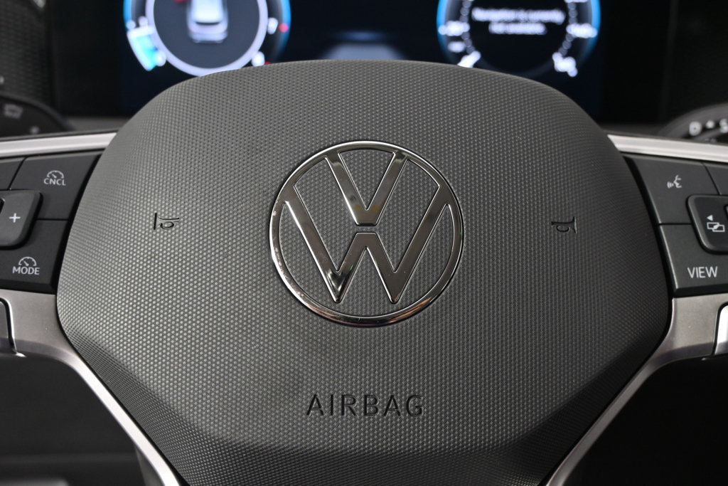 Used 2026 Volkswagen Tiguan SE AWD/4WD image 34