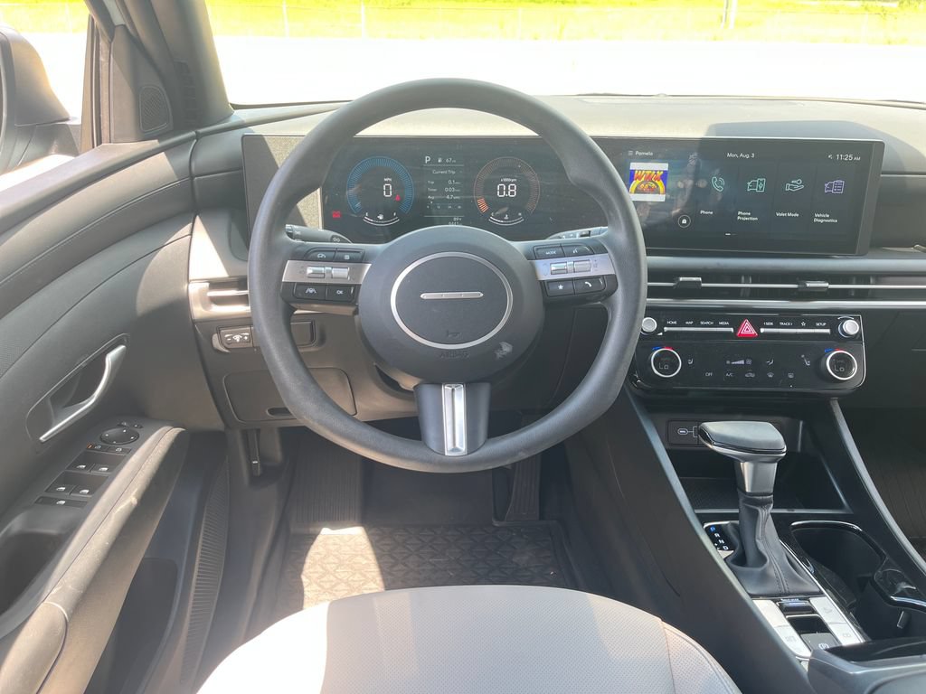 Used 2026 Hyundai Santa Cruz SEL FWD image 16