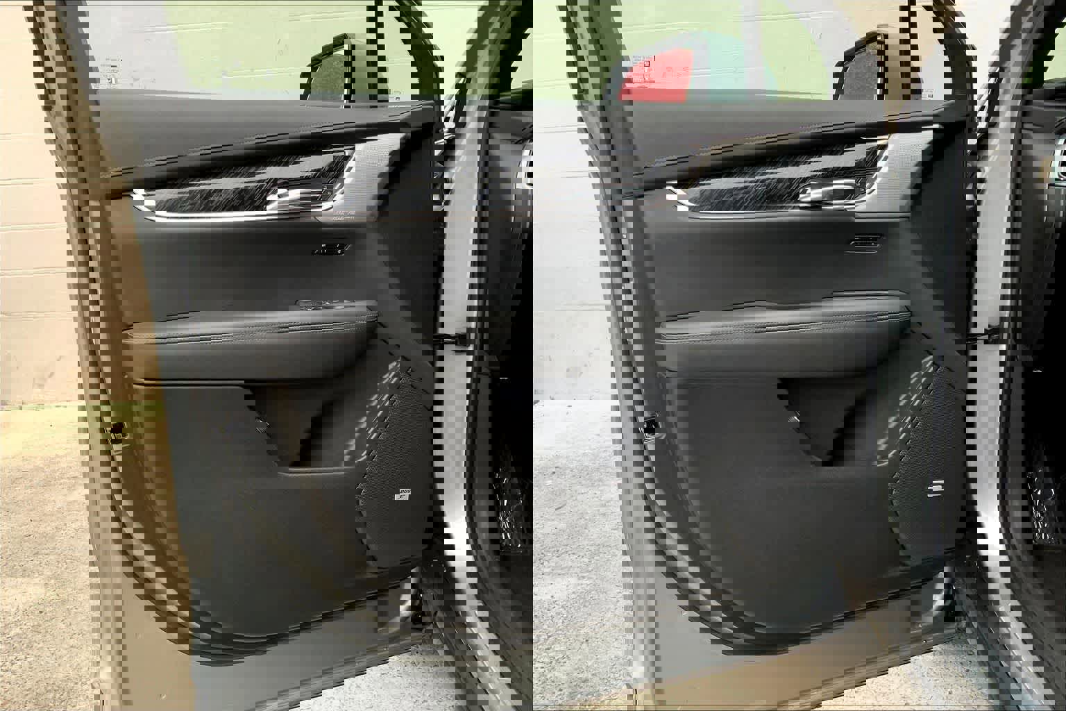 Used 2024 Cadillac XT6 Premium Luxury image 28