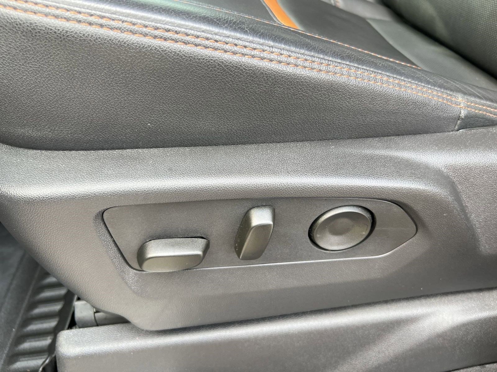 Certified 2025 GMC Sierra 2500 AT4 w/ AT4 Premium Plus Package image 12