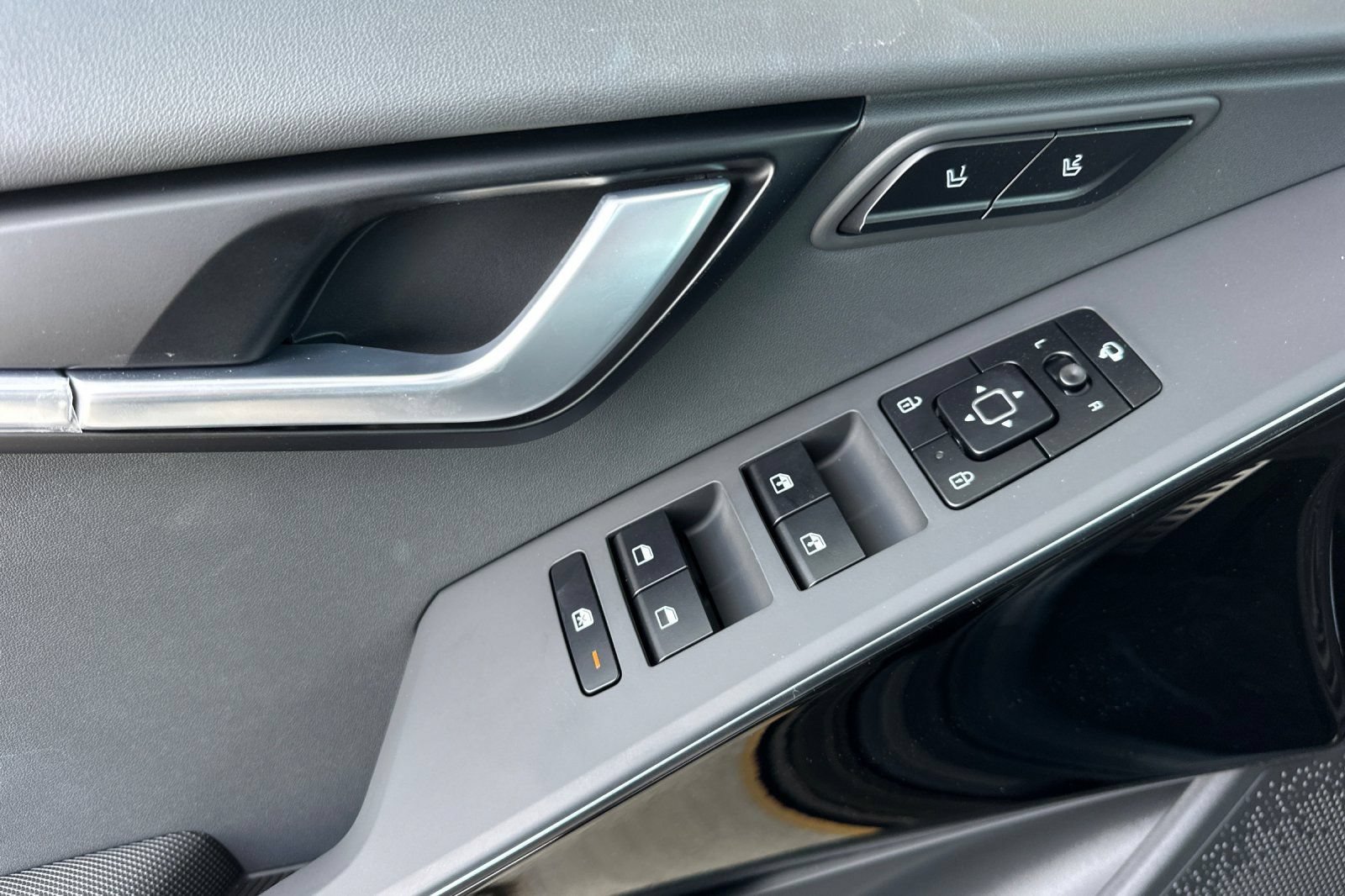 New 2026 Kia Niro Wave FWD image 11