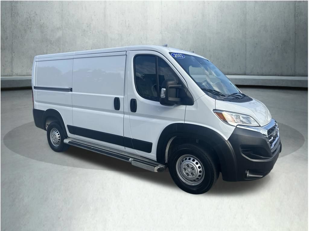 Used 2025 RAM ProMaster 2500 w/ U-Haul Equipment Group FWD image 9
