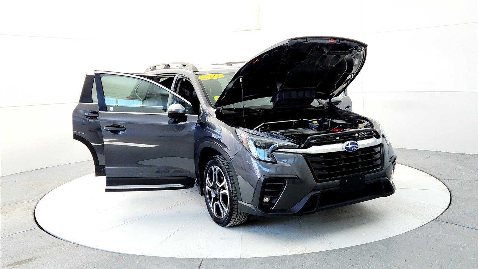 Used 2023 Subaru Ascent Limited w/ Technology Package image 9