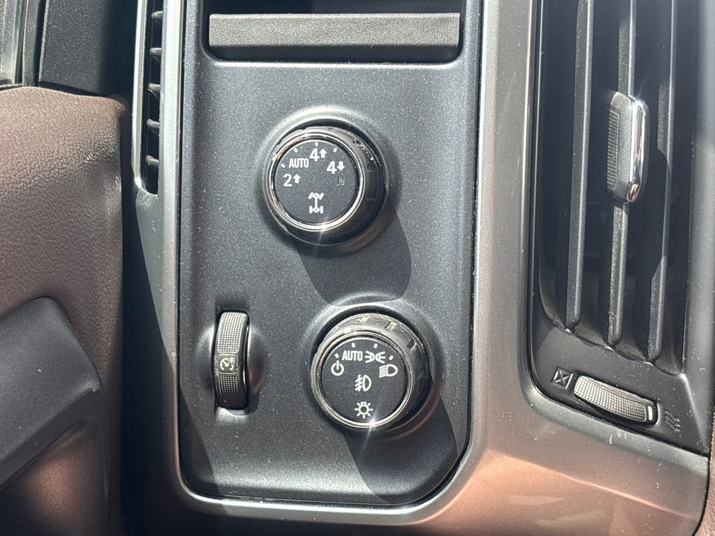 Used 2015 Chevrolet Silverado 1500 LT w/ All Star Edition AWD/4WD image 22