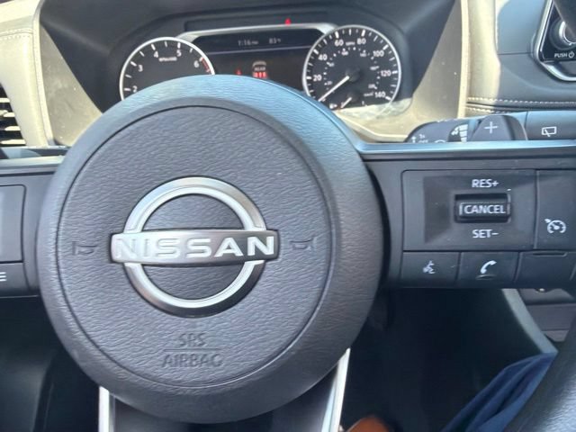 Used 2024 Nissan Rogue S AWD/4WD image 40