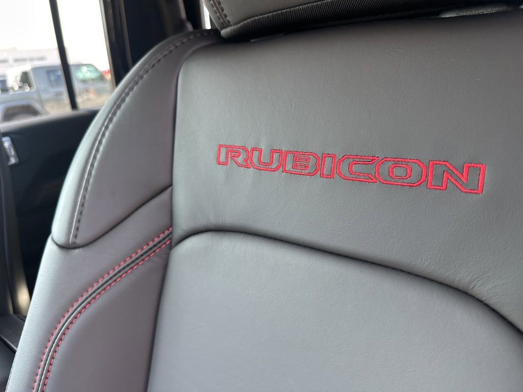 New 2025 Jeep Gladiator Rubicon image 17