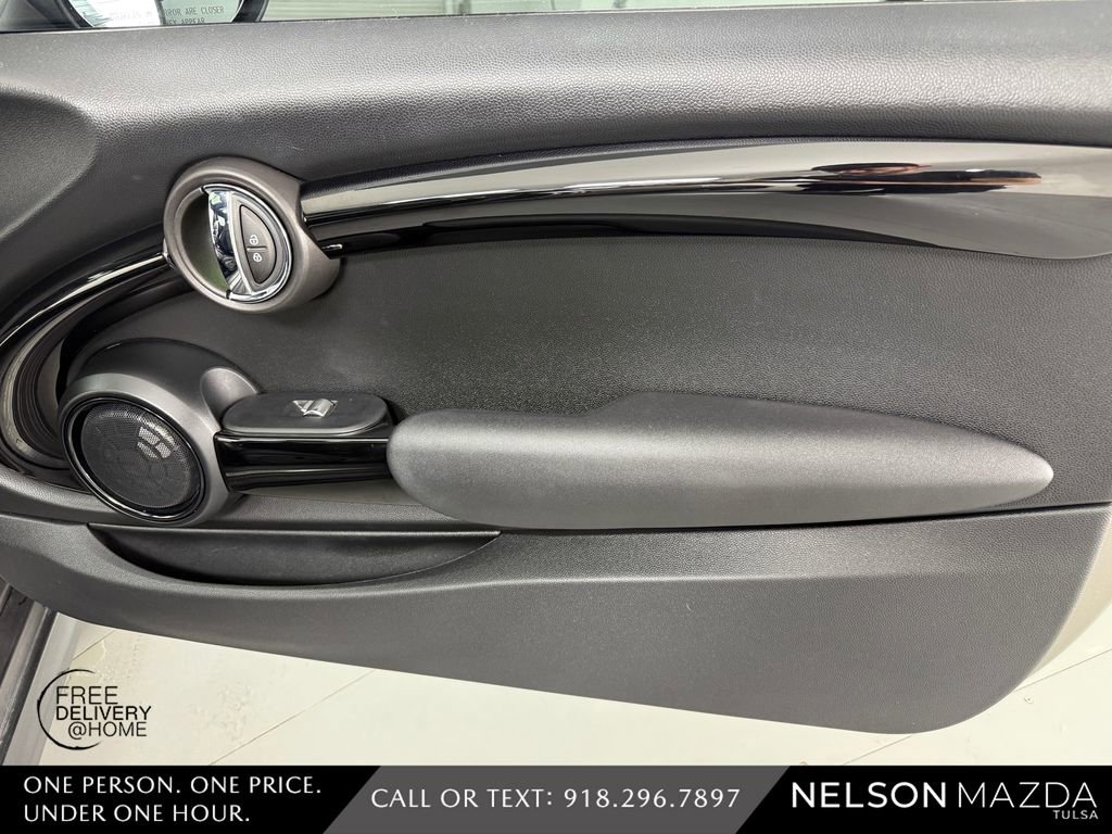 Used 2018 MINI Cooper S image 40