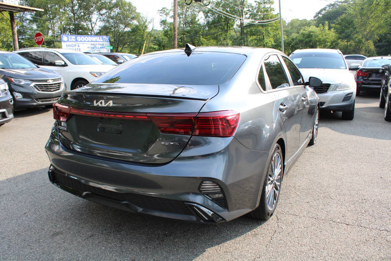 Used 2022 Kia Forte GT-Line w/ GT-Line Premium Package image 8