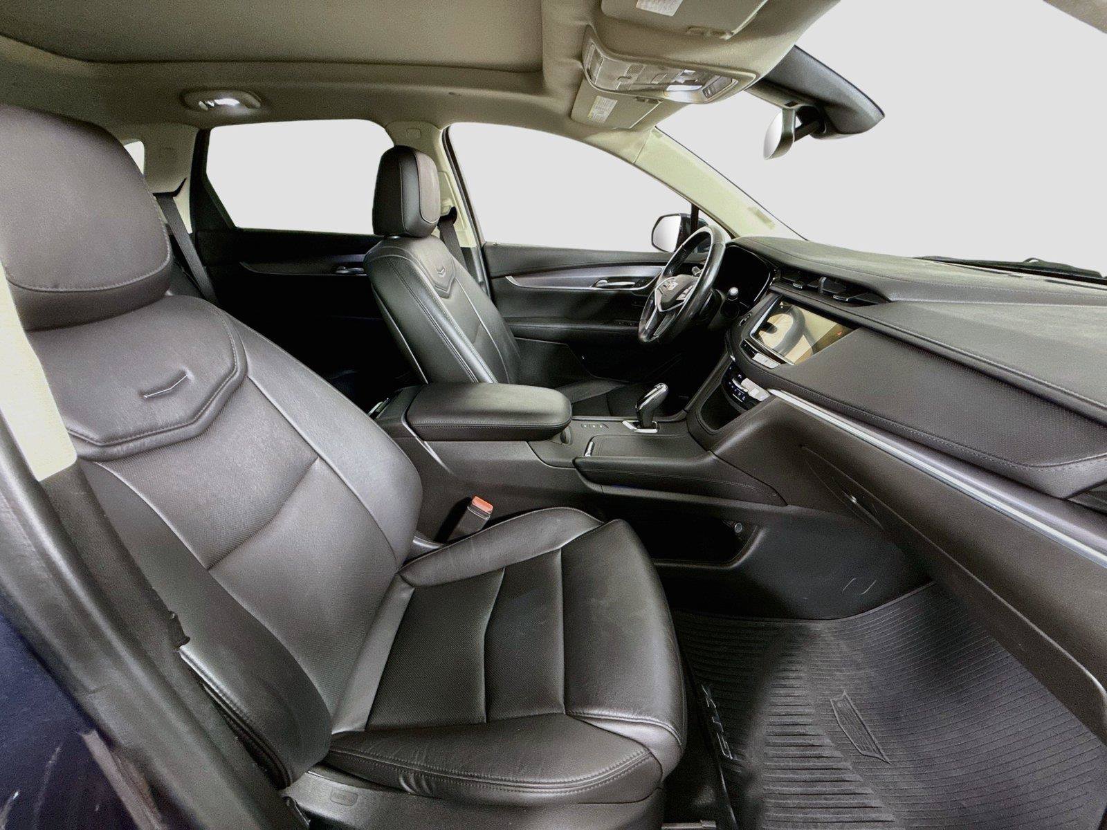 Used 2019 Cadillac XT5 Luxury w/ Advanced Security Package AWD/4WD image 22