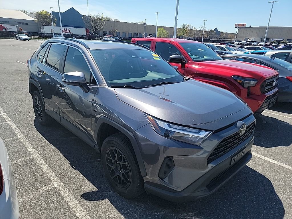 Used 2023 Toyota RAV4 XLE w/ Convenience Package image 12