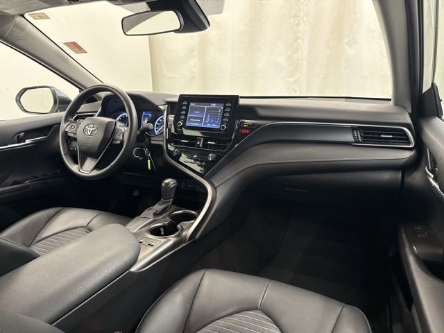 Used 2024 Toyota Camry SE FWD image 12