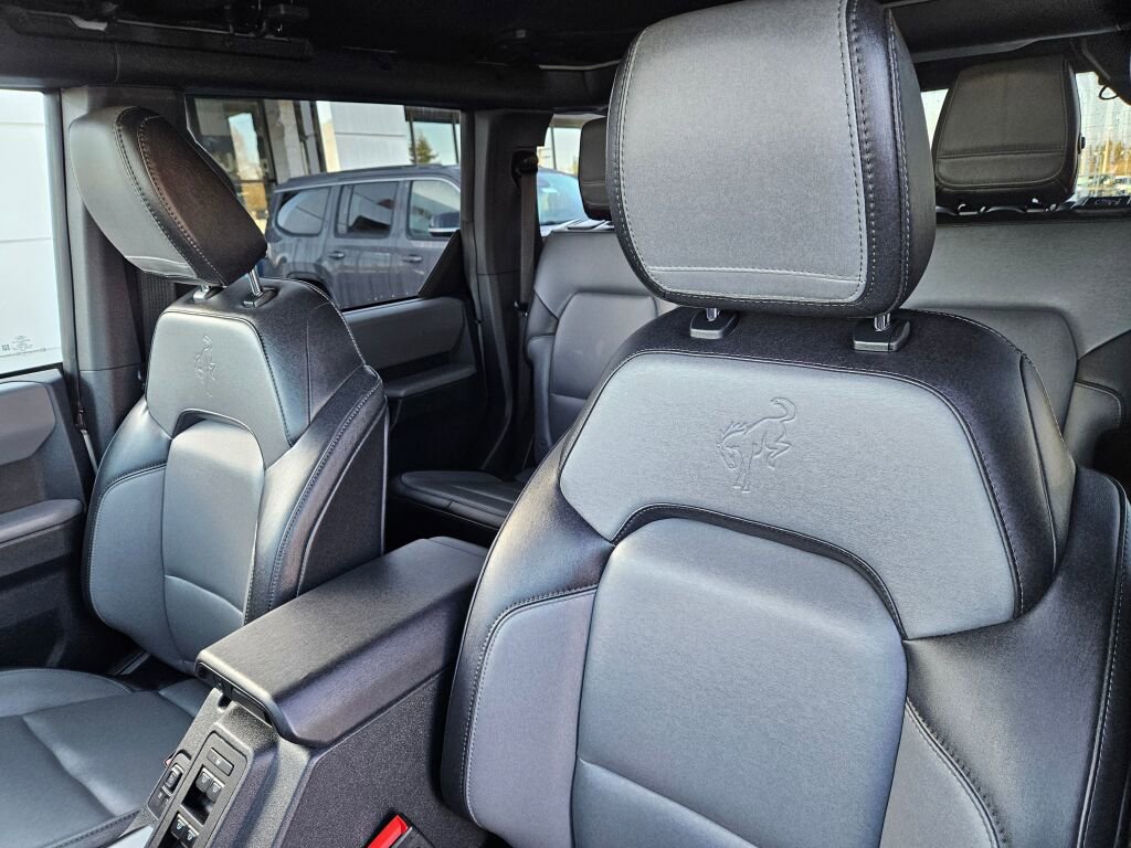 Used 2024 Ford Bronco Everglades image 16