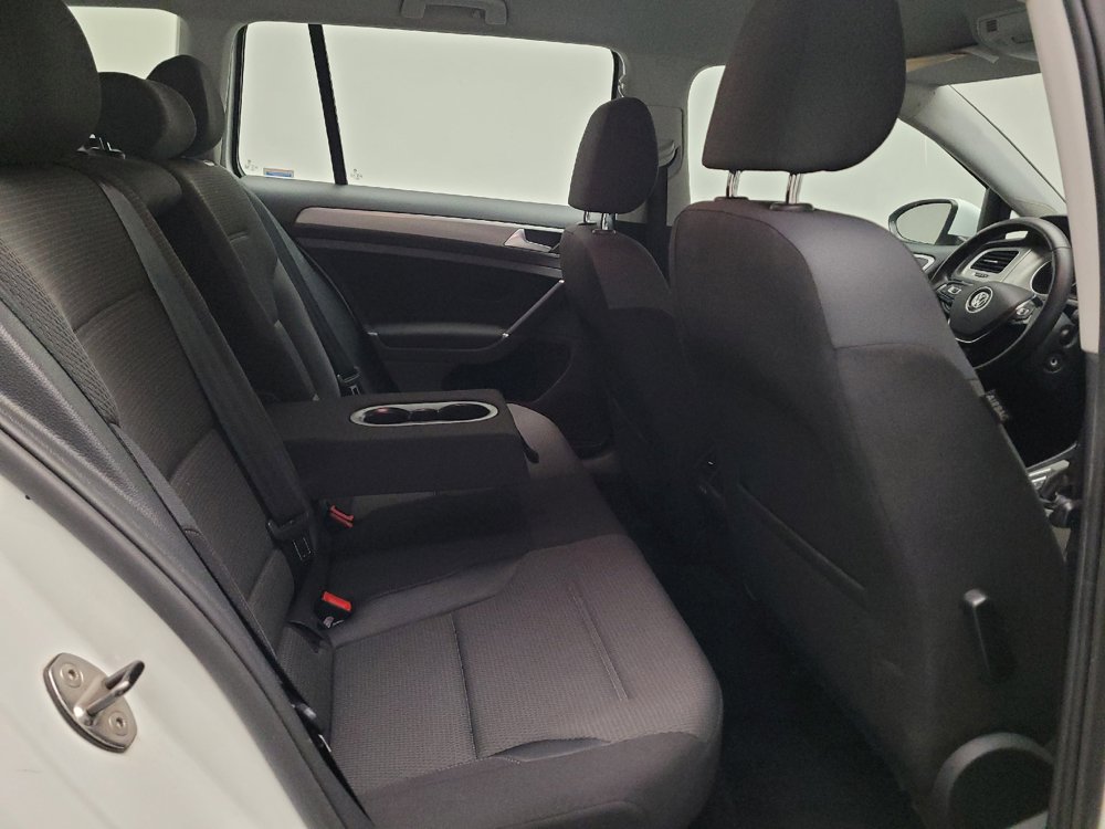Used 2017 Volkswagen Golf S FWD image 19