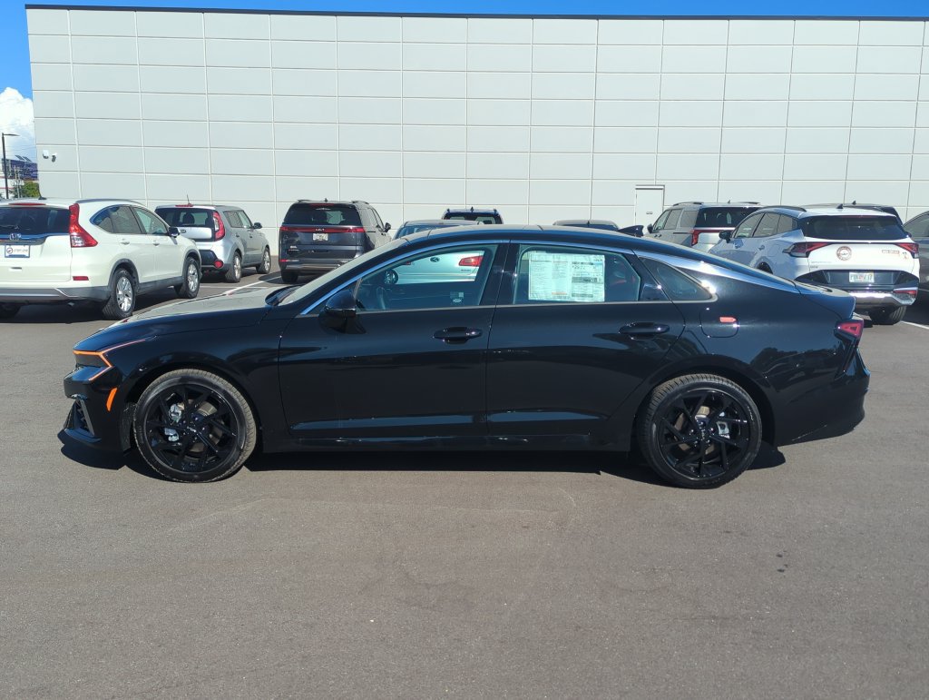 New 2027 Kia K5 GT-Line image 4