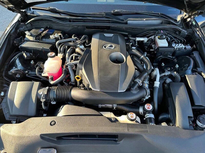 Used 2019 Lexus IS 300 w/ Accessory Package RWD image 20