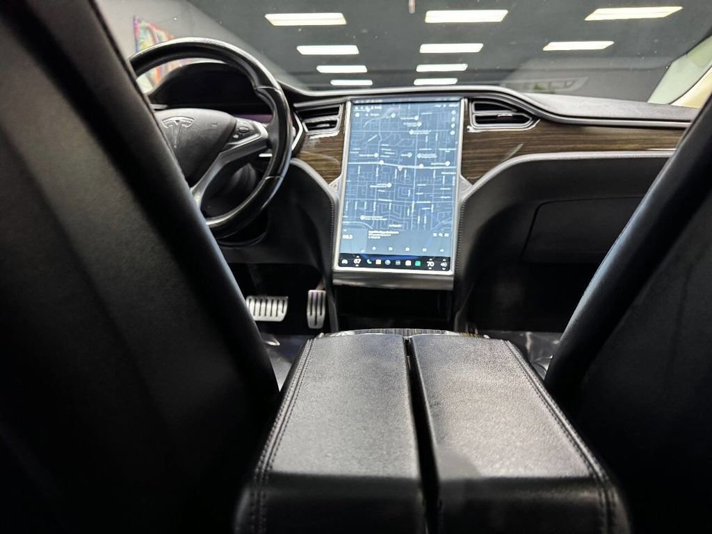 Used 2015 Tesla Model S P85D image 41