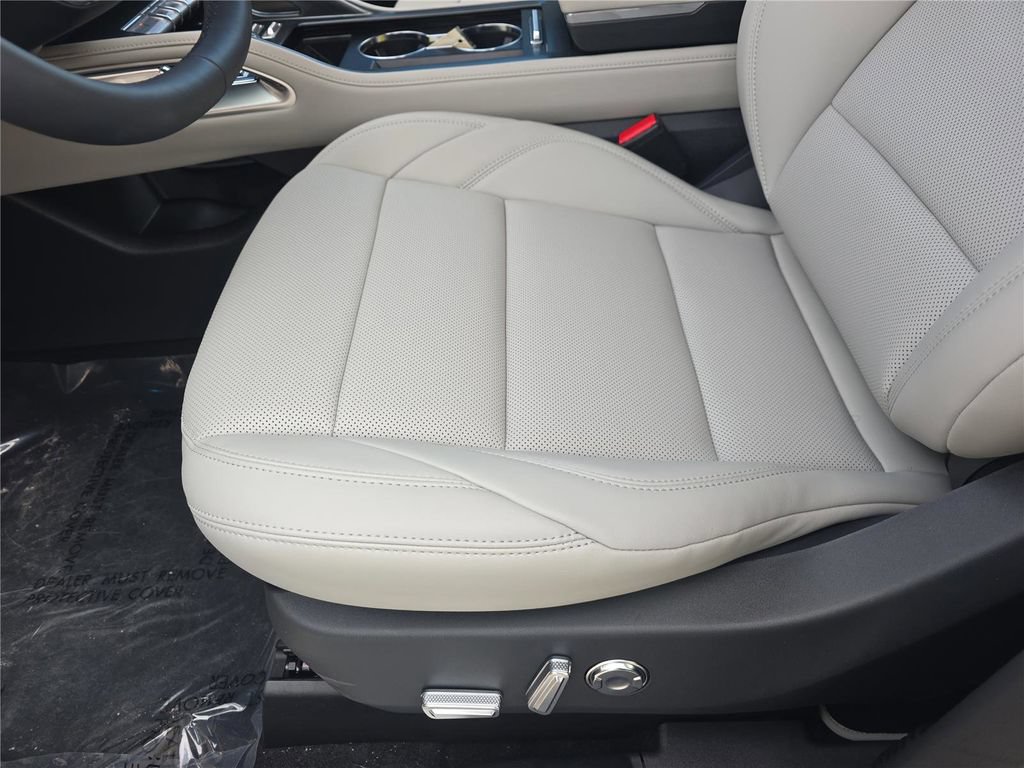 New 2026 Lincoln Nautilus Premier AWD/4WD image 13
