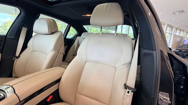 Used 2012 BMW 750i RWD image 41