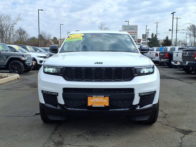 Certified 2023 Jeep Grand Cherokee L Limited w/ Black Appearance Package AWD/4WD image 8