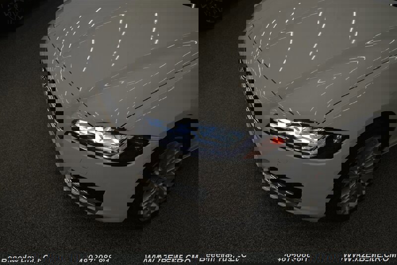 Used 2020 Jaguar XF Premium image 49