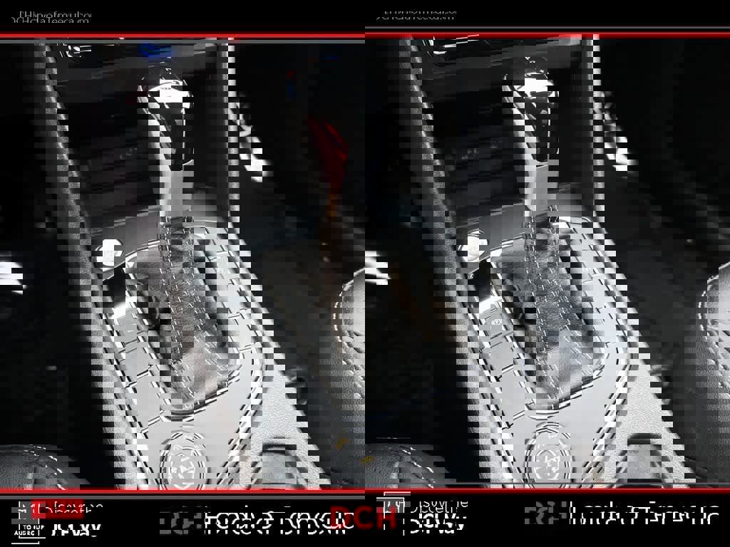 Used 2024 Volkswagen Tiguan SE image 11