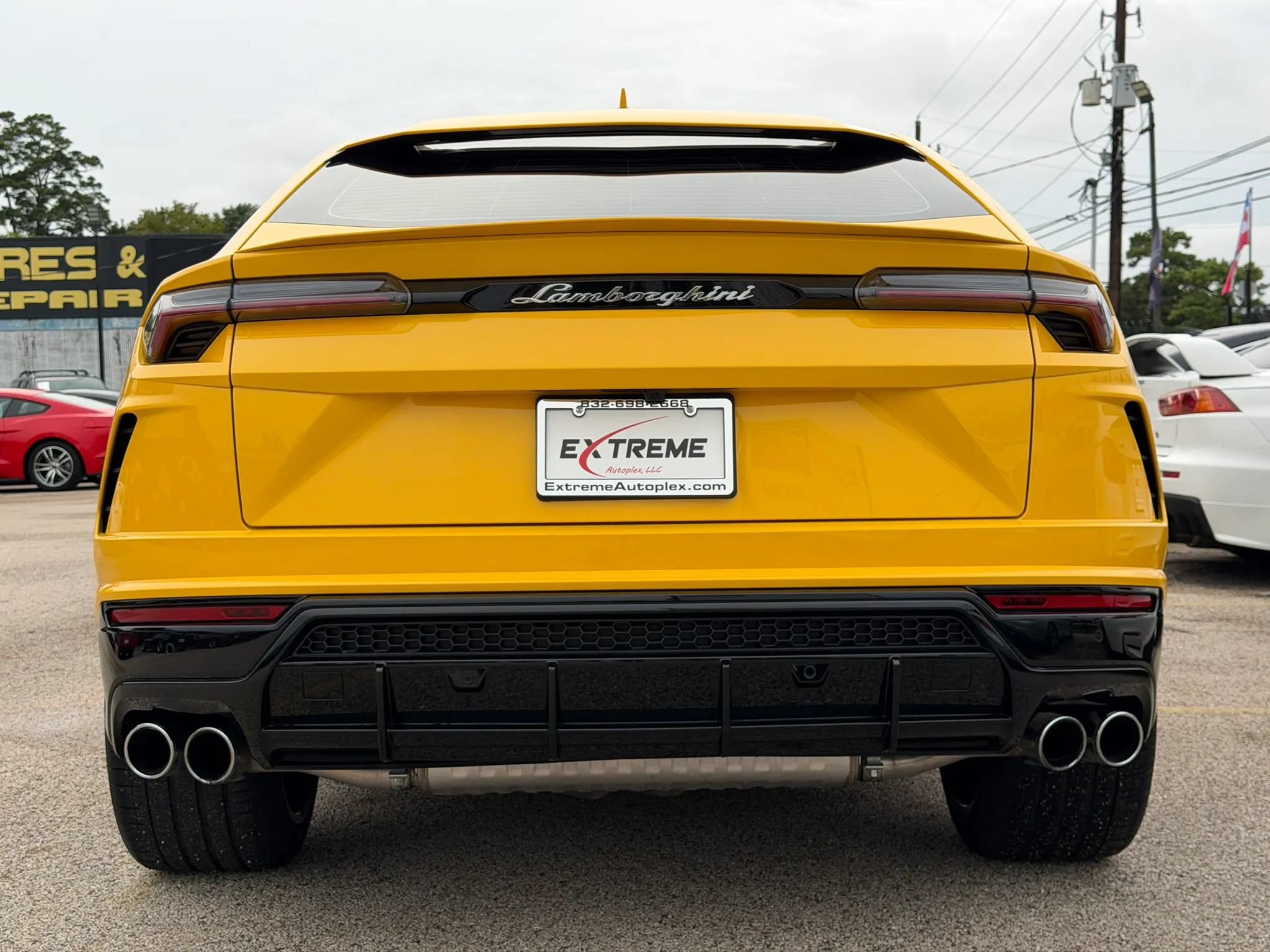 Used 2022 Lamborghini Urus AWD/4WD image 5