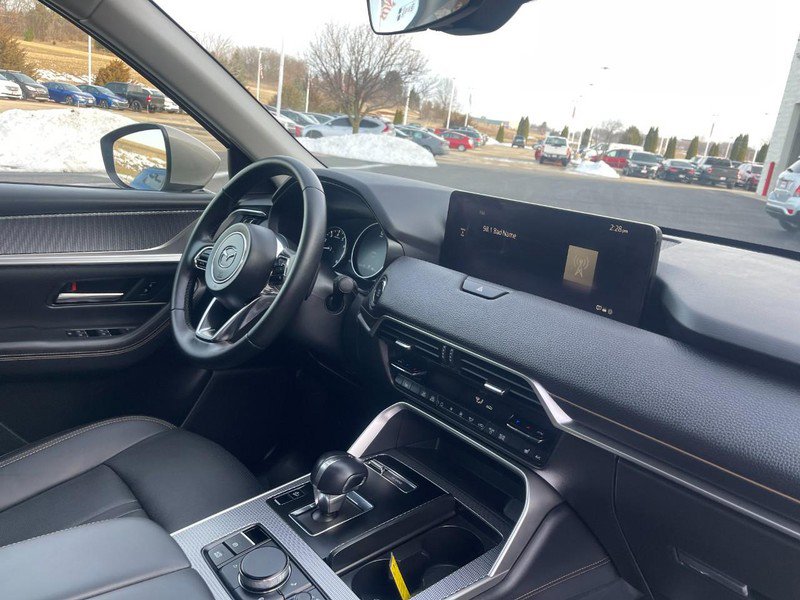 Used 2025 MAZDA CX-90 3.3 Turbo w/ Preferred Package image 9