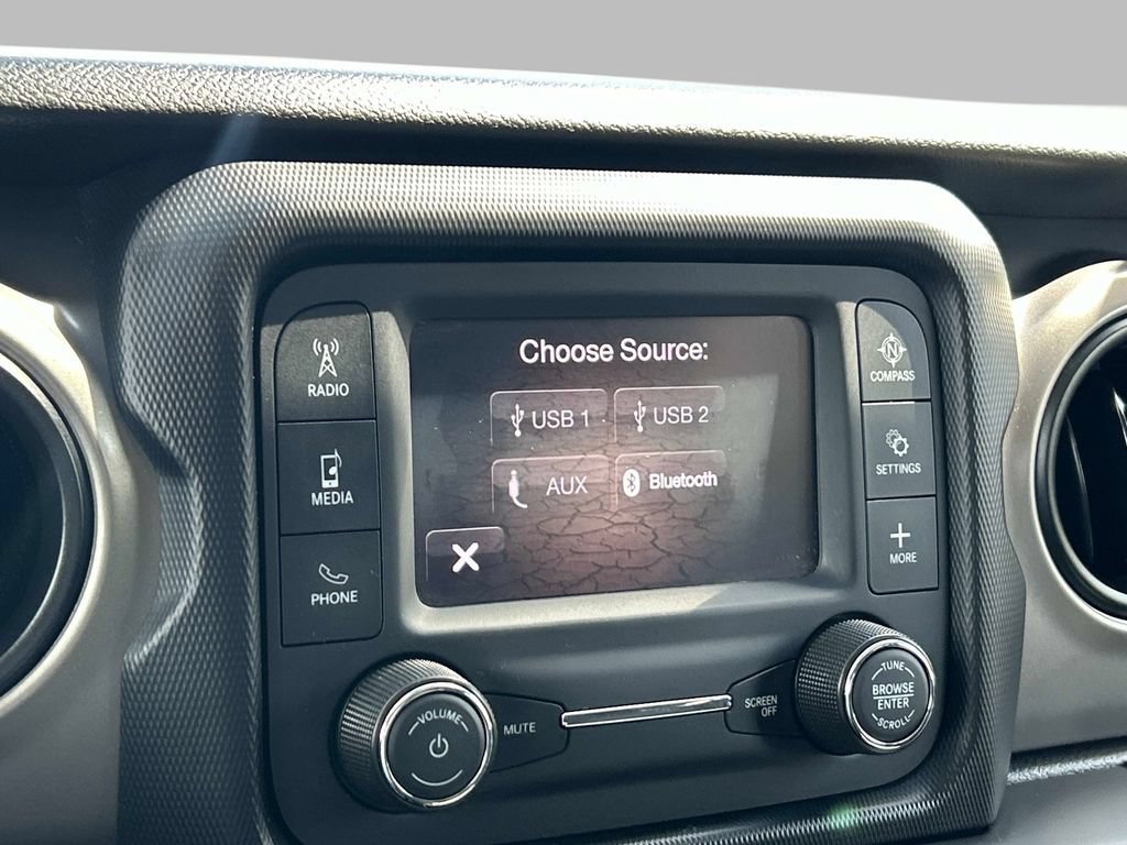 Used 2021 Jeep Gladiator Sport AWD/4WD image 28