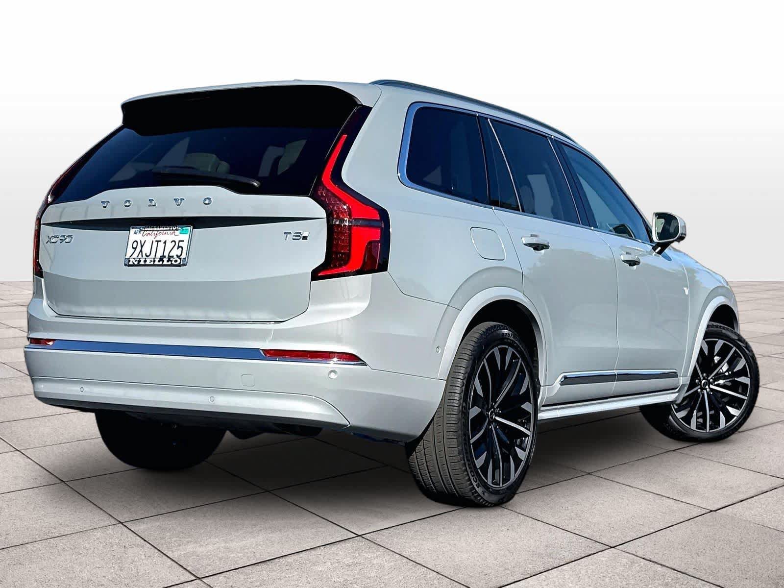 Used 2026 Volvo XC90 T8 Ultra w/ Protection Package Premier AWD/4WD image 16