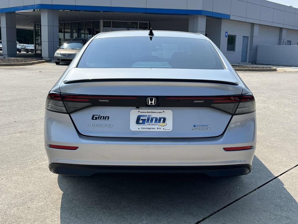 Used 2025 Honda Accord Sport image 4