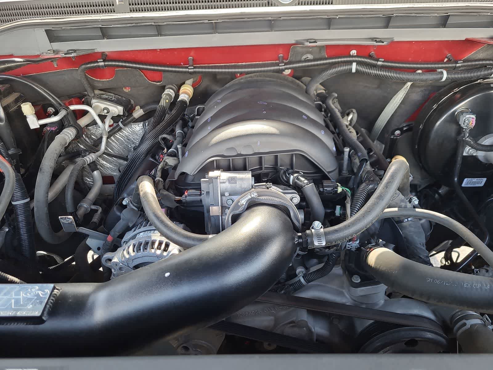 Used 2018 GMC Sierra 1500 SLT w/ All Terrain Package AWD/4WD image 17