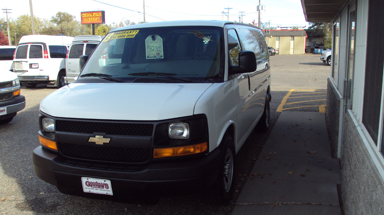 Used 2013 Chevrolet Express 1500 AWD w/ Power Package image 4
