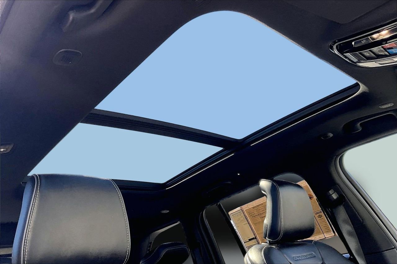 Certified 2023 Jeep Grand Cherokee Overland w/ Luxury Tech Group IV image 17