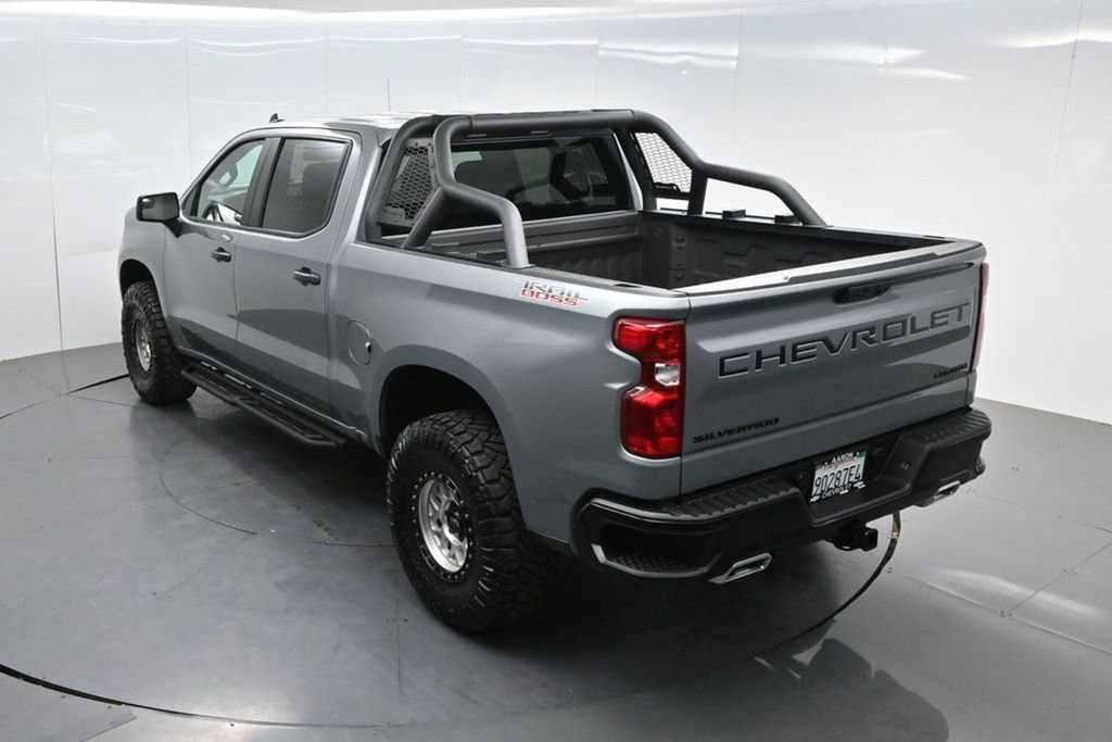 Used 2025 Chevrolet Silverado 1500 Custom Trail Boss w/ LPO, Dark Essentials Package AWD/4WD image 50