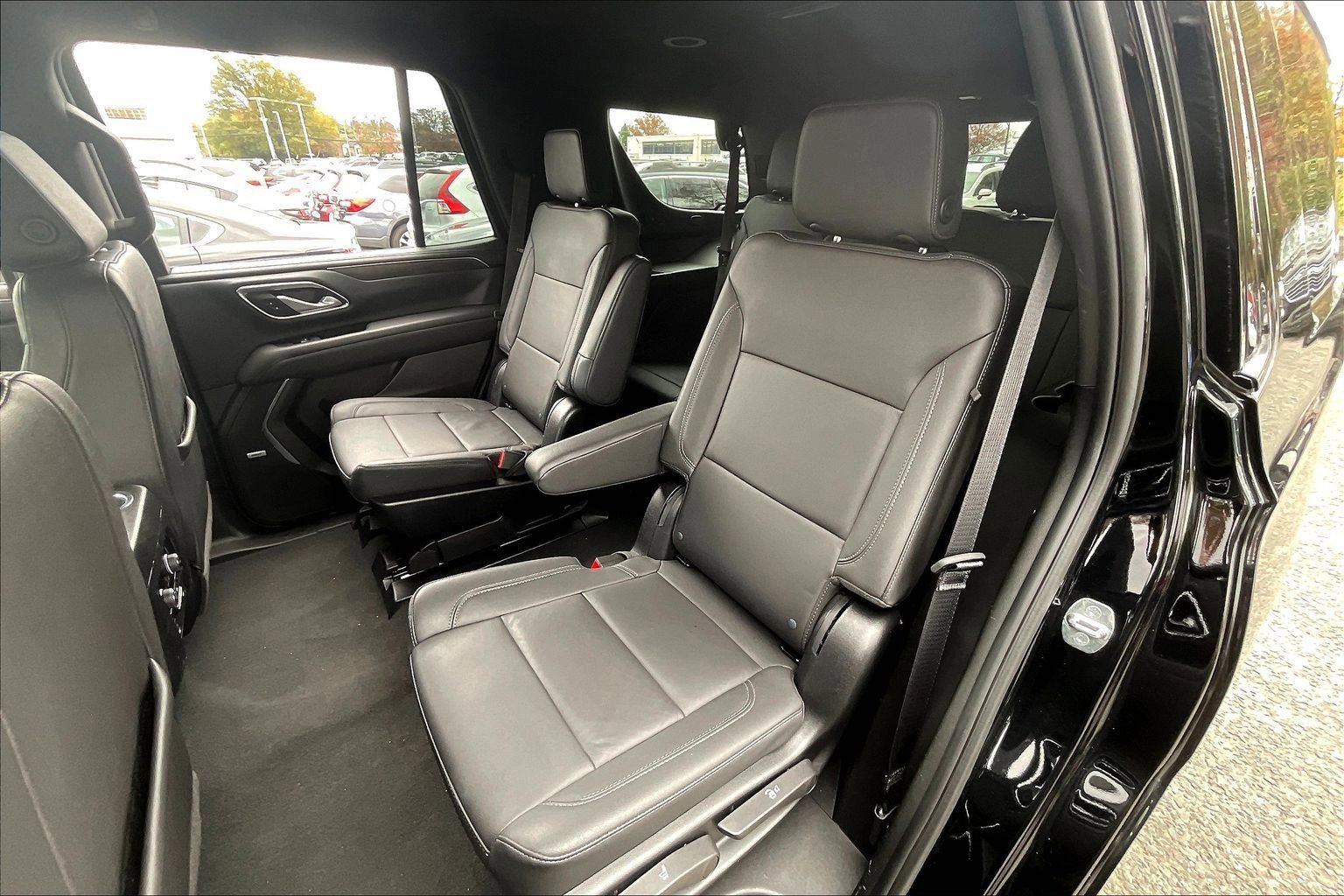 Used 2024 Chevrolet Tahoe Z71 w/ Luxury Package image 17