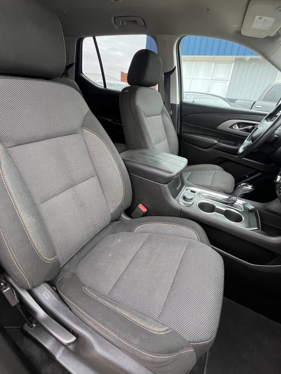 Used 2018 Chevrolet Traverse LT image 29