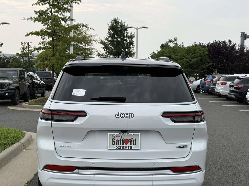 New 2026 Jeep Grand Cherokee L Summit w/ Advanced Protech Group IV AWD/4WD image 11