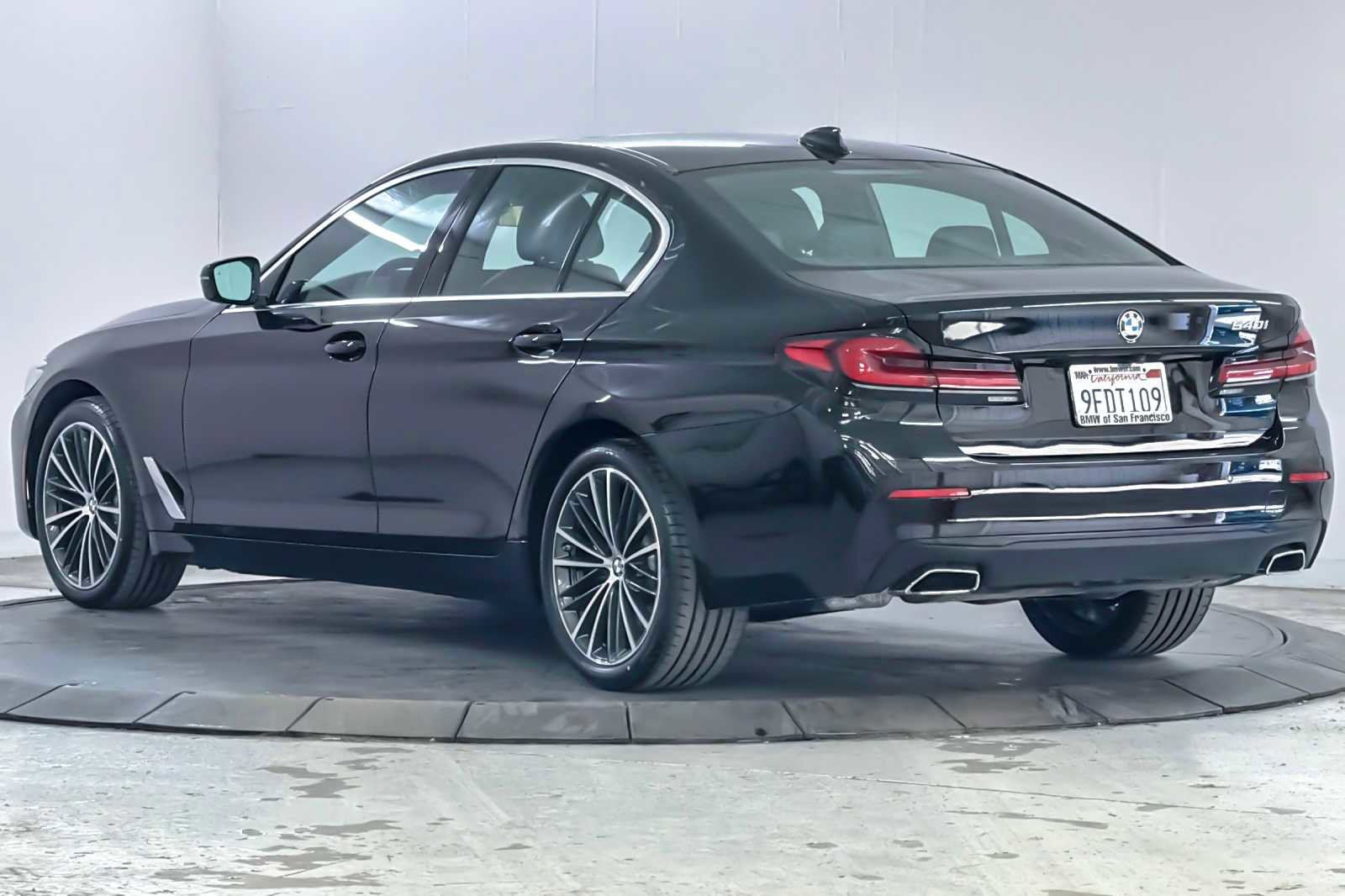 Used 2023 BMW 540i w/ Convenience Package image 6