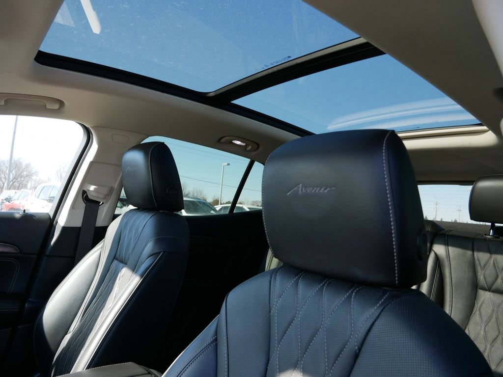 Used 2023 Buick Envision Avenir image 13