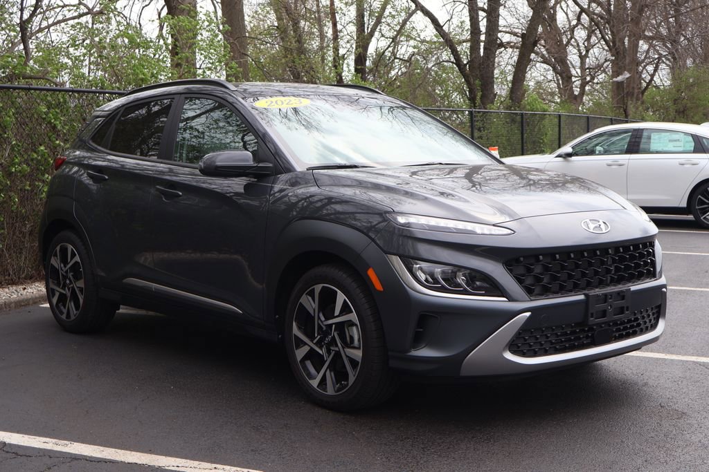 Used 2023 Hyundai Kona Limited w/ Cargo Package FWD image 11