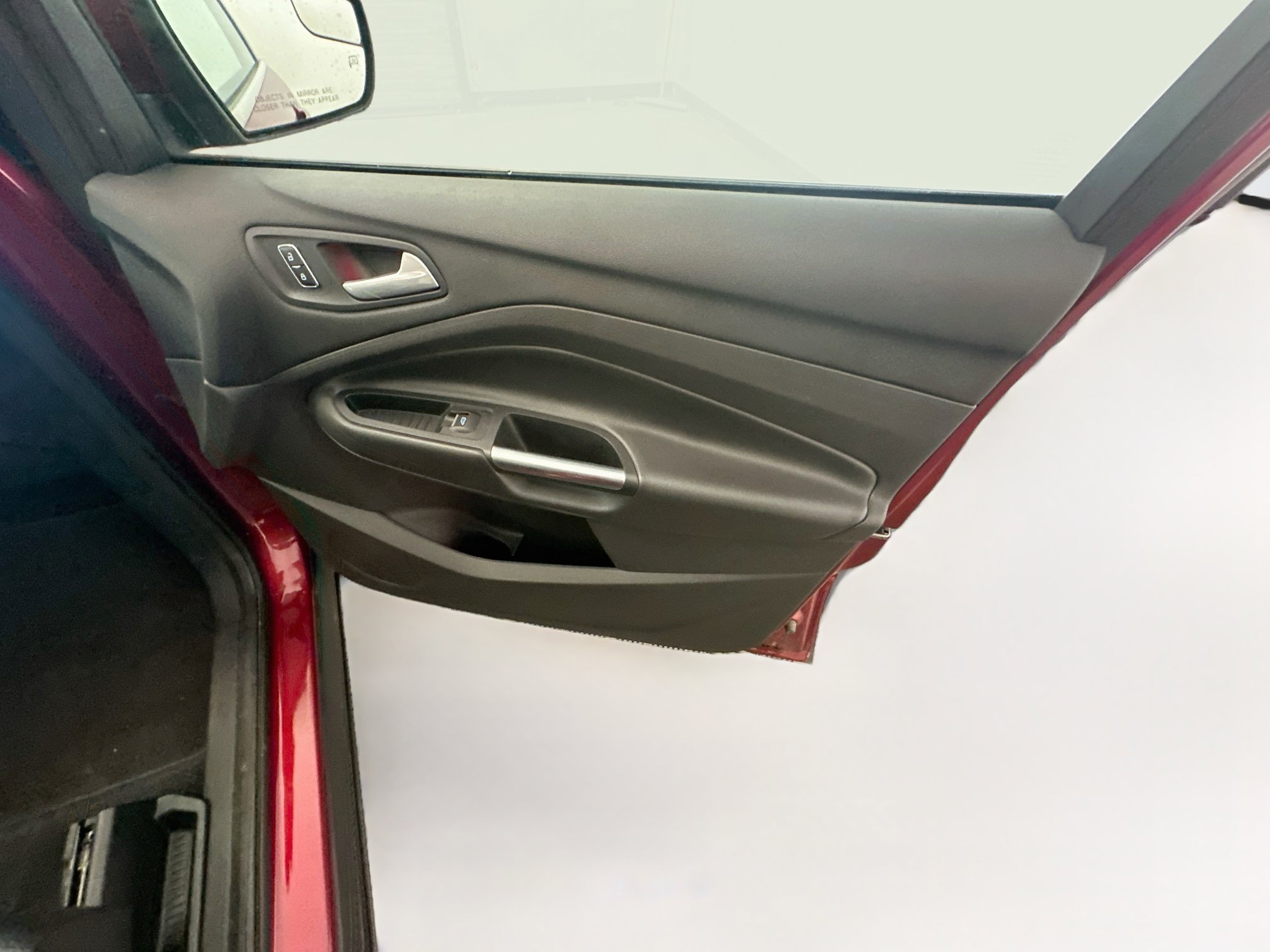 Used 2015 Ford Escape Titanium AWD/4WD image 34