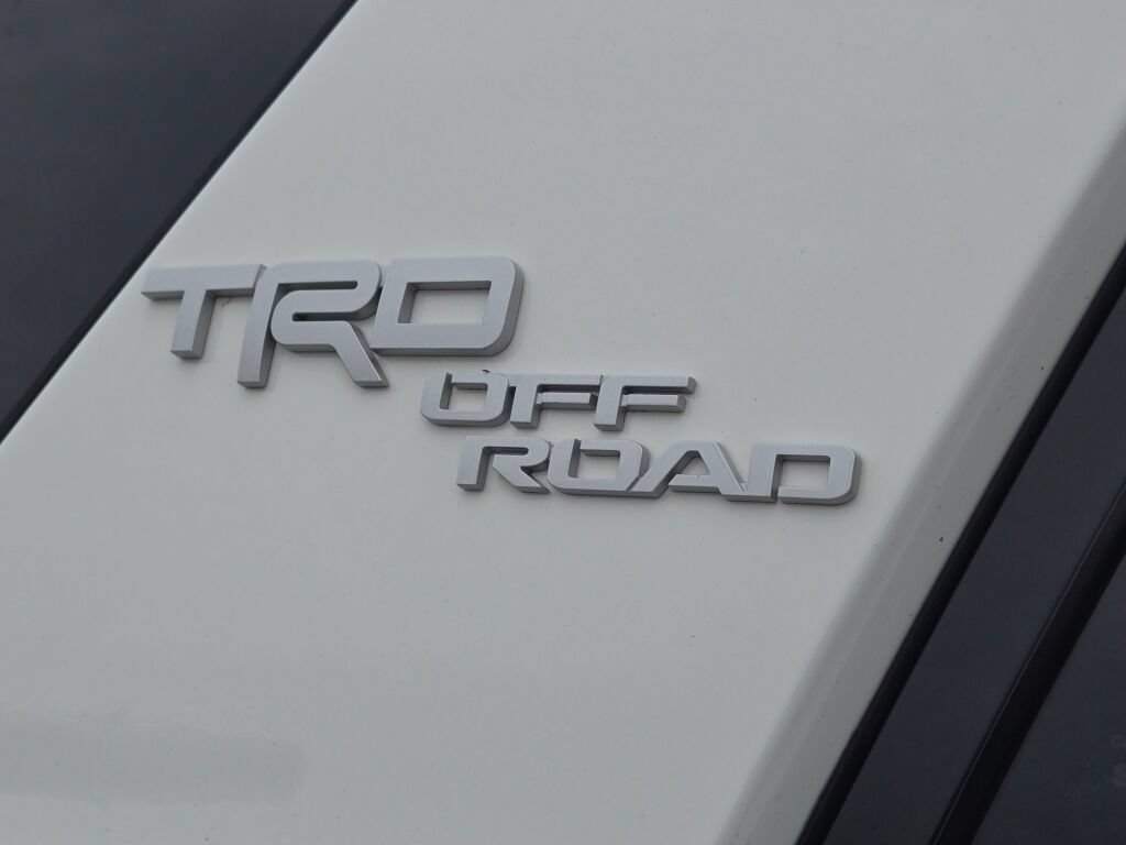 Used 2023 Toyota 4Runner TRD Off-Road Premium w/ Moonroof Package AWD/4WD image 16
