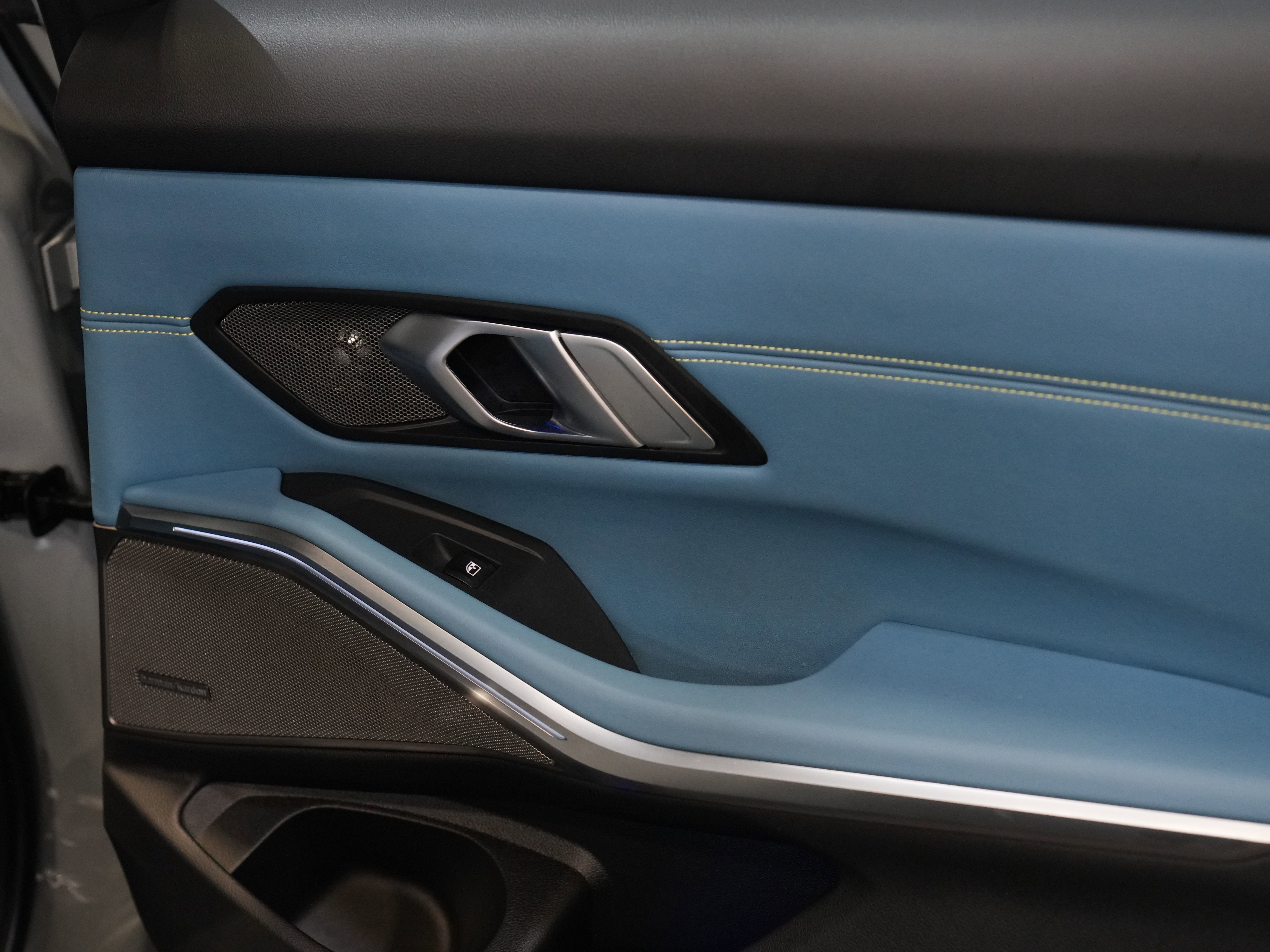 Used 2021 BMW M3 Competition image 25