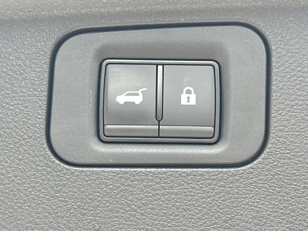 Used 2025 INFINITI QX80 Sensory AWD/4WD image 16