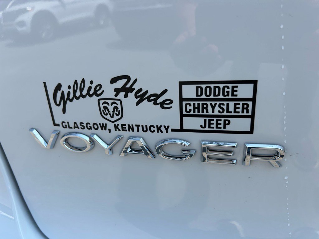 New 2025 Chrysler Voyager LX image 6