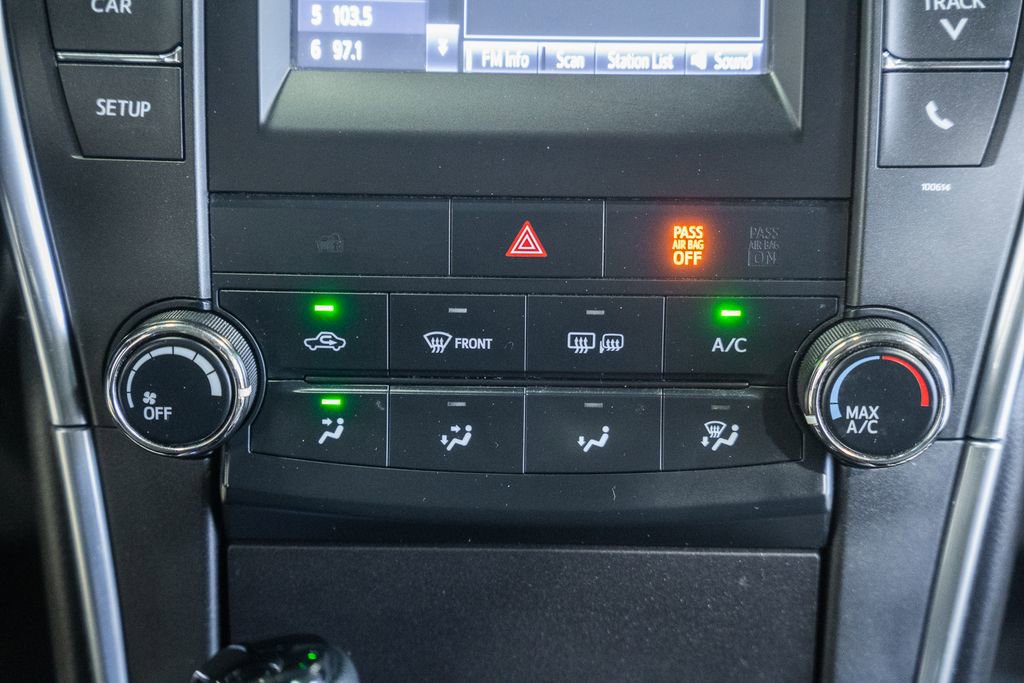 Used 2017 Toyota Camry LE FWD image 20