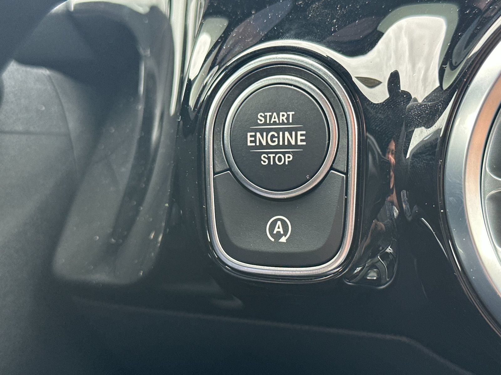 Used 2025 Mercedes-Benz GLA 250 image 24