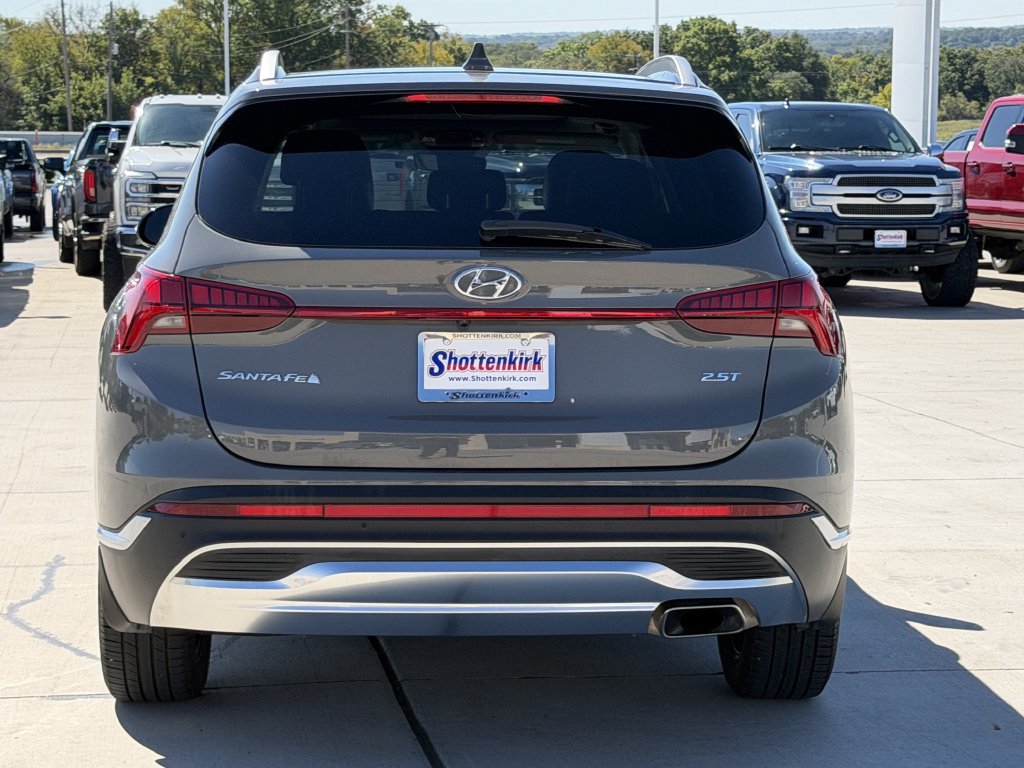 Used 2022 Hyundai Santa Fe Limited FWD image 5