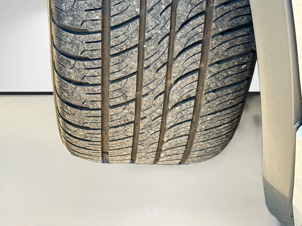 Used 2020 Volkswagen Tiguan SE R-Line image 43