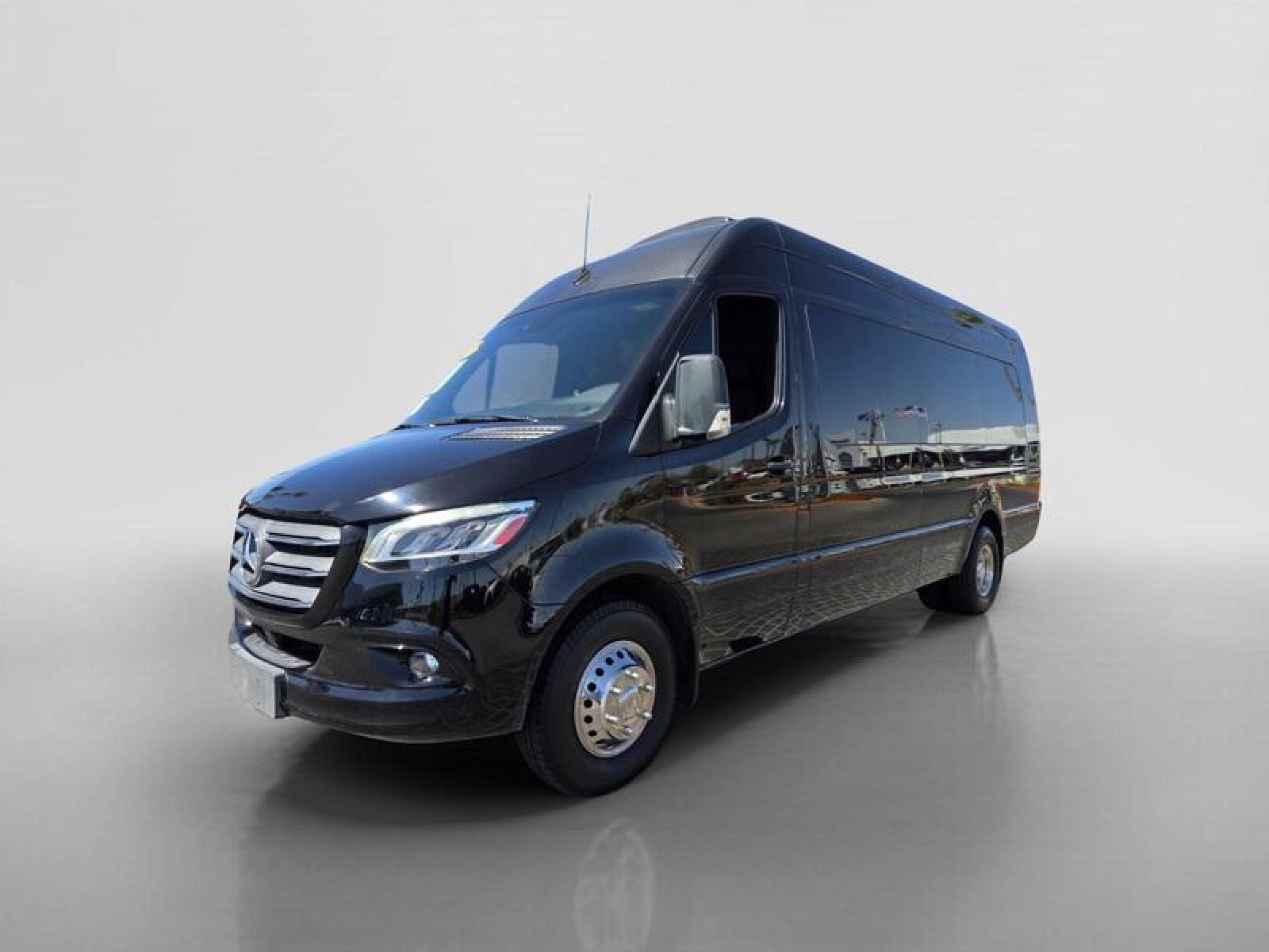 Used 2020 Mercedes-Benz Sprinter 3500 image 8
